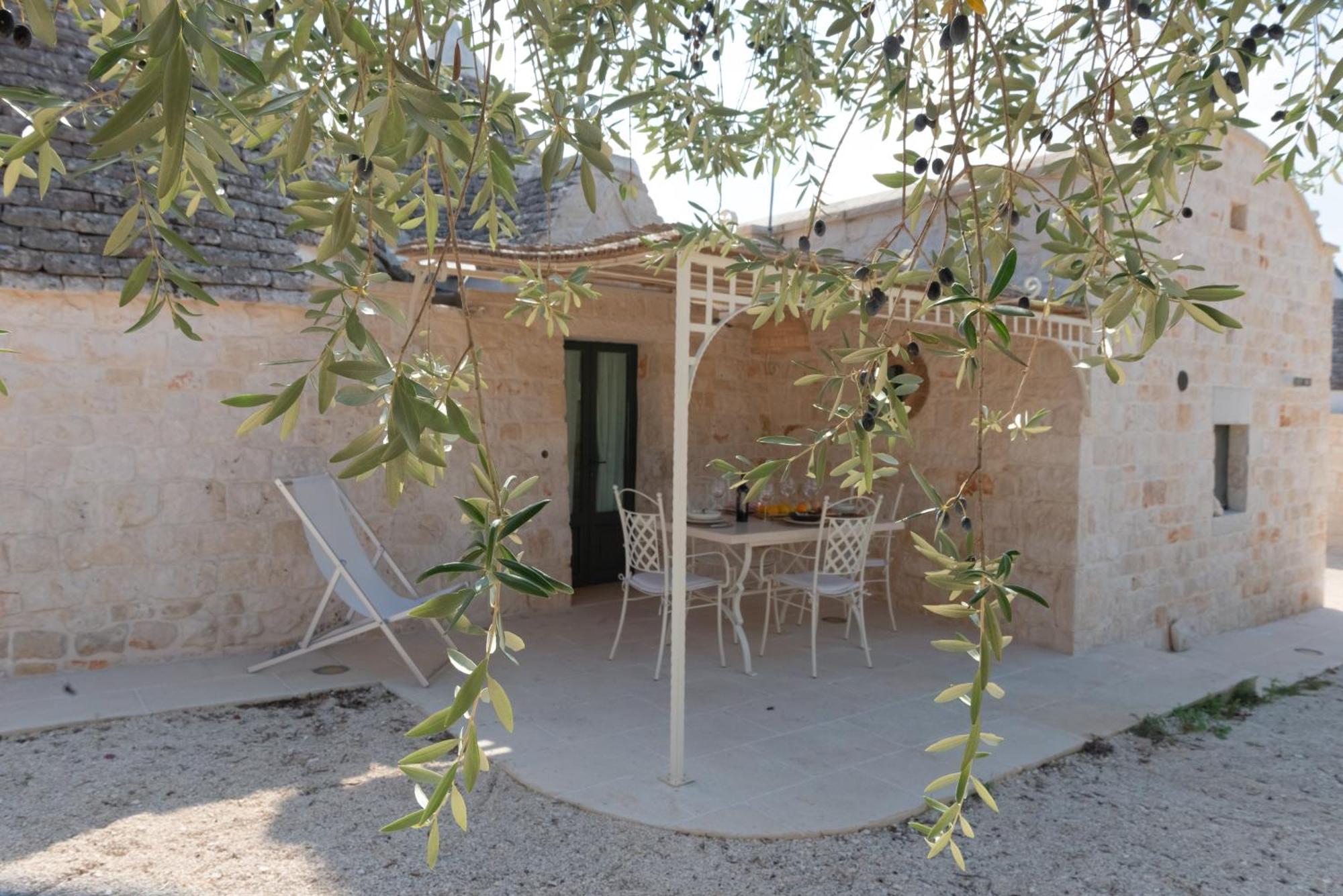 Trulli Vules Aparthotel Ostuni Phòng bức ảnh